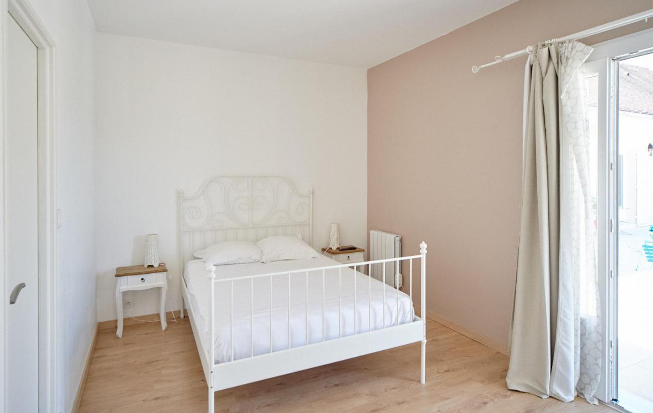 Le Carre Saint Pierre - Chambres D'Hotes Marey-les-Fussey エクステリア 写真